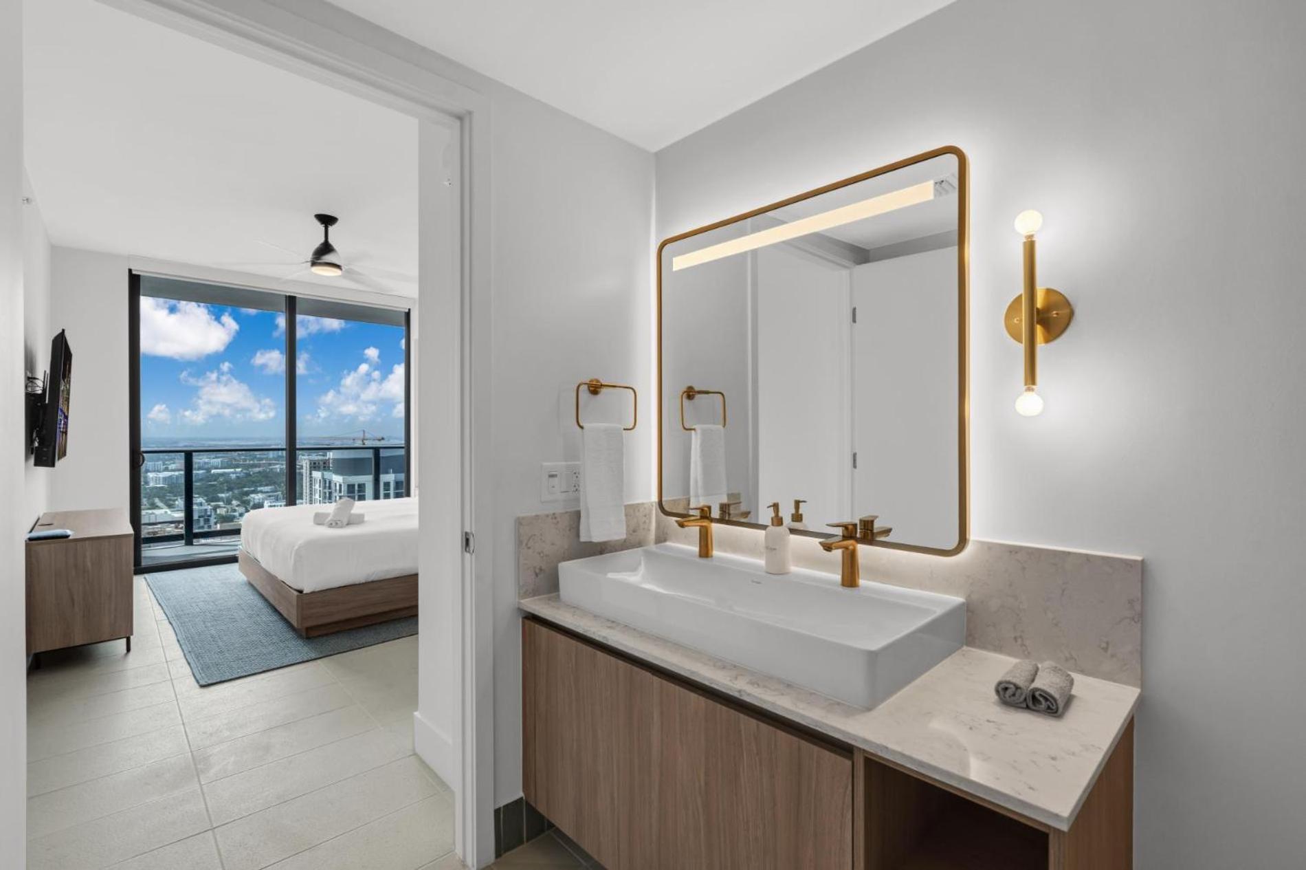 Modern 1Br Apartment With Breathtaking Views Heart Of Downtown Miami Zewnętrze zdjęcie