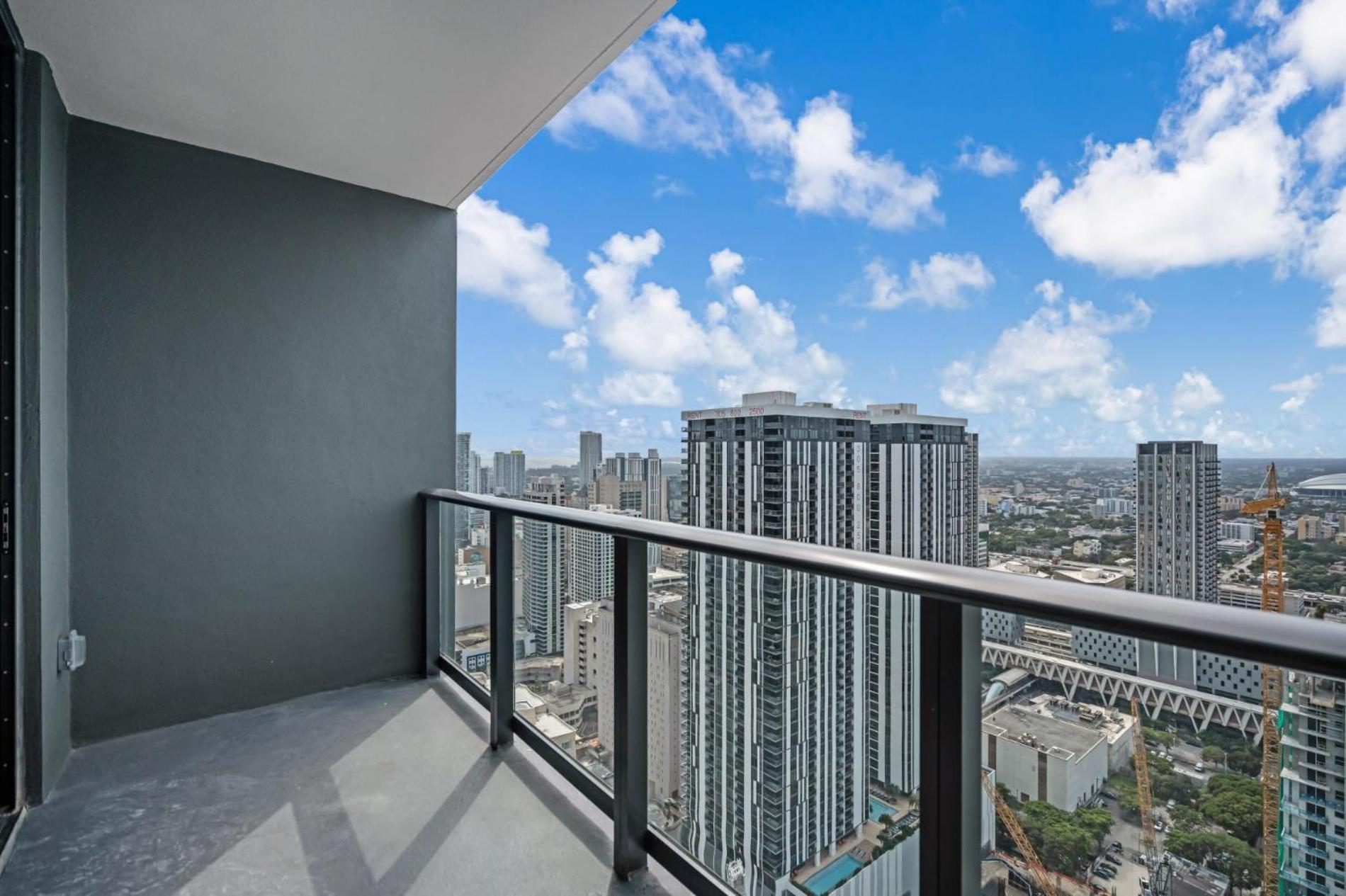 Modern 1Br Apartment With Breathtaking Views Heart Of Downtown Miami Zewnętrze zdjęcie